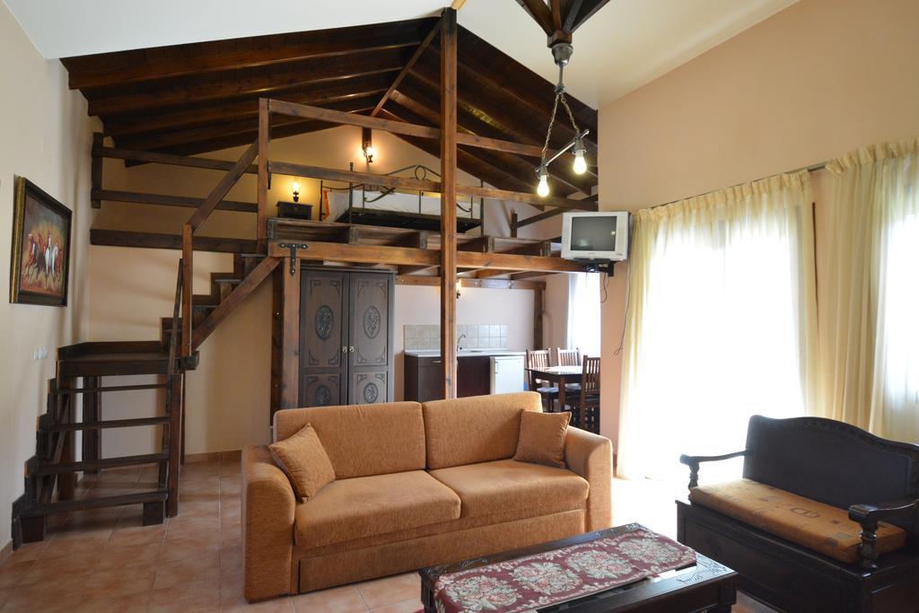 Guesthouse Rodamos Taxiarkhis  Luaran gambar