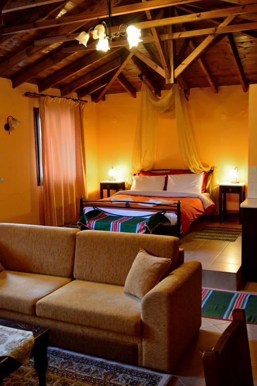 Guesthouse Rodamos Taxiarkhis  Luaran gambar